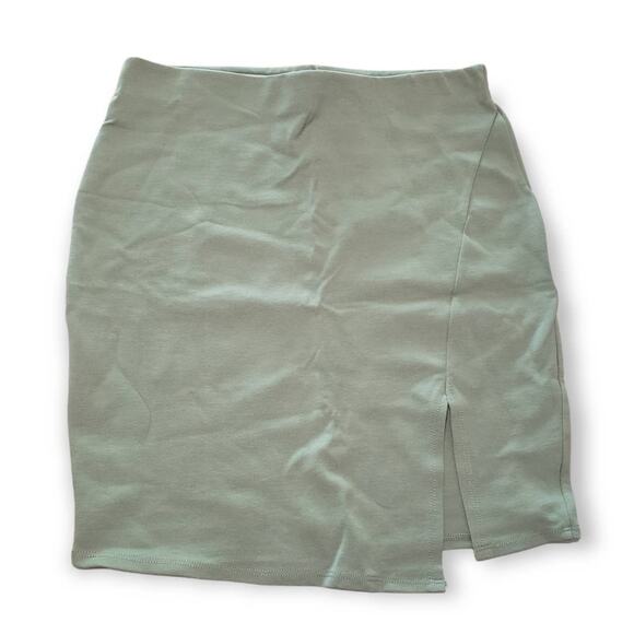 Soprano Sage Green Elastic Front Slit Skirt - Size Medium - Picture 1 of 4